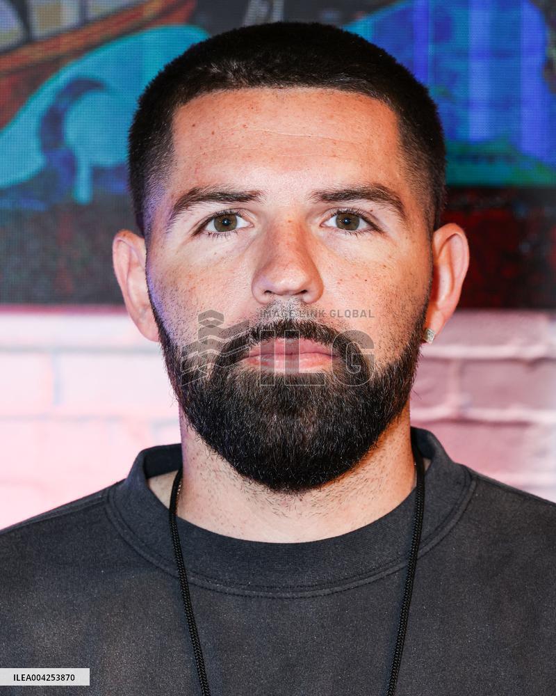 Sneaks Showdown At HyperX Arena - Las Vegas