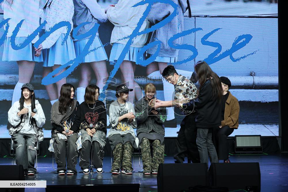 South Korean Girl Group YOUNG POSSE