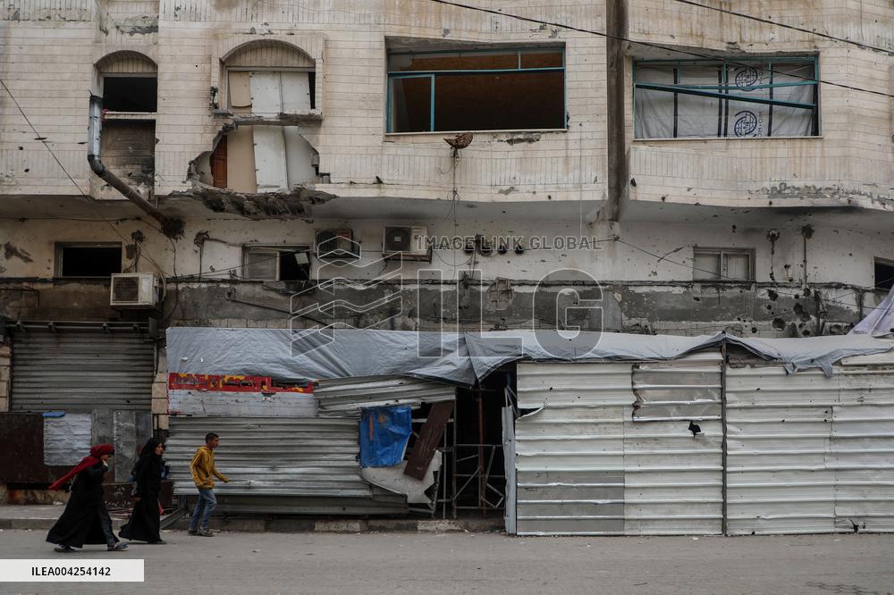 Israeli blockade forces all bakeries in Gaza to shut down