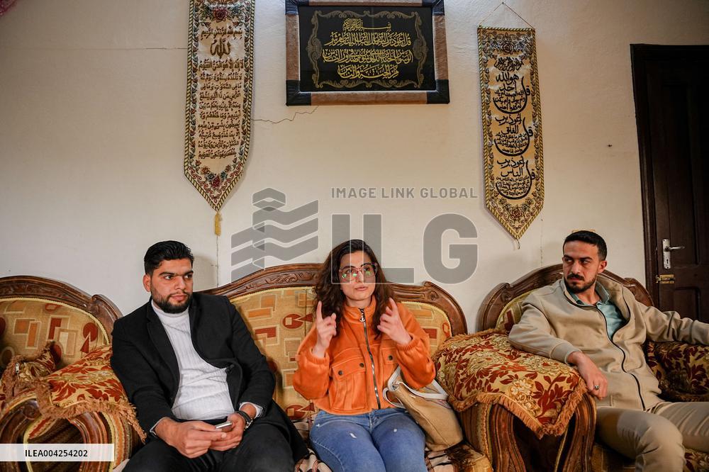 Members of the Syrian Sect visit people affected recently violence in Latakia - Syria