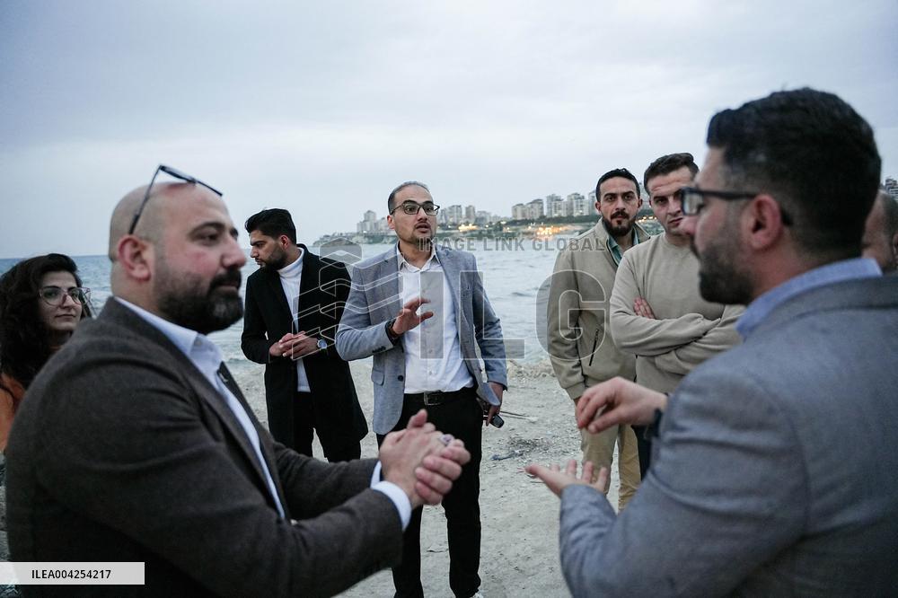 Members of the Syrian Sect visit people affected recently violence in Latakia - Syria