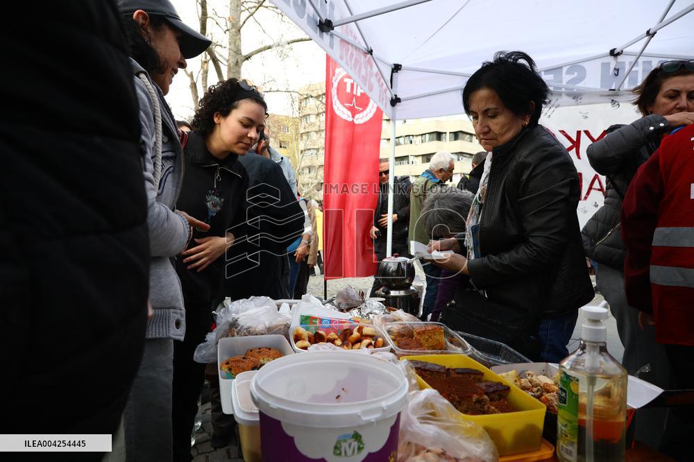 Support For The Opposition Calls ‘No Shopping Boycott’ - Ankara