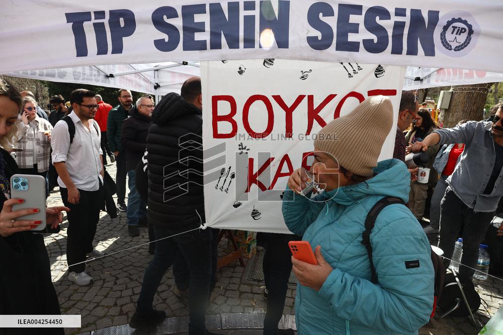 Support For The Opposition Calls ‘No Shopping Boycott’ - Ankara