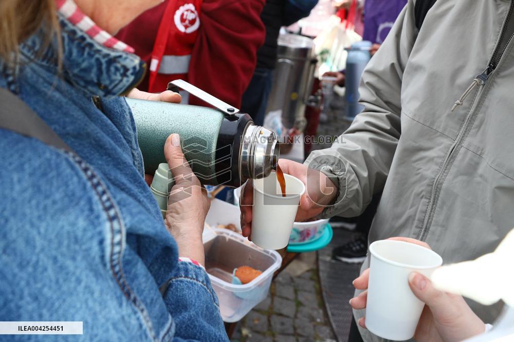 Support For The Opposition Calls ‘No Shopping Boycott’ - Ankara