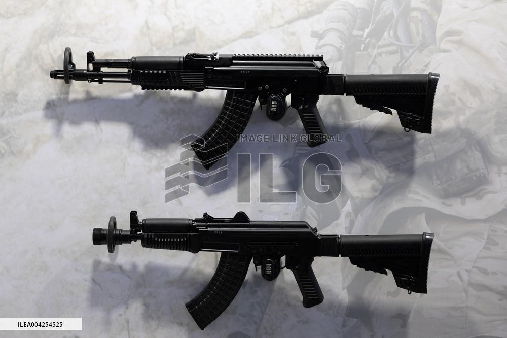 SOFINS Military Exhibition second day - Martignas-sur-Jalle