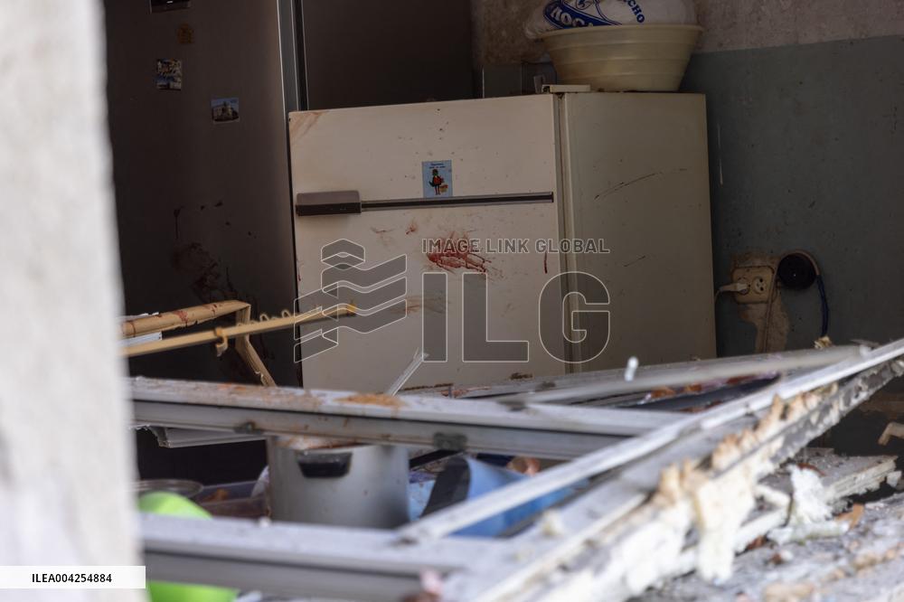 Russian UAV Molniya hits the eighth floor of a high-rise building - Kharkiv