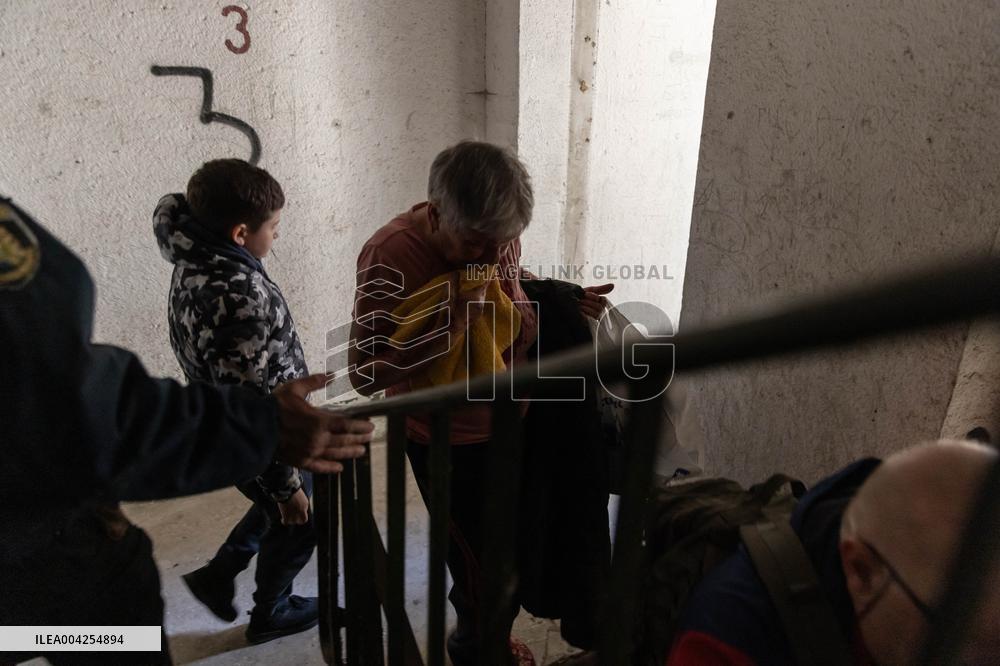 Russian UAV Molniya hits the eighth floor of a high-rise building - Kharkiv