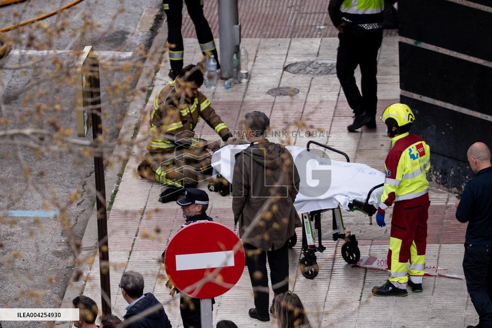 Two firefighters die and five others injured in the subway garage fire - Madrid
