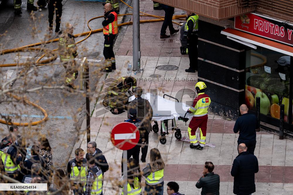 Two firefighters die and five others injured in the subway garage fire - Madrid