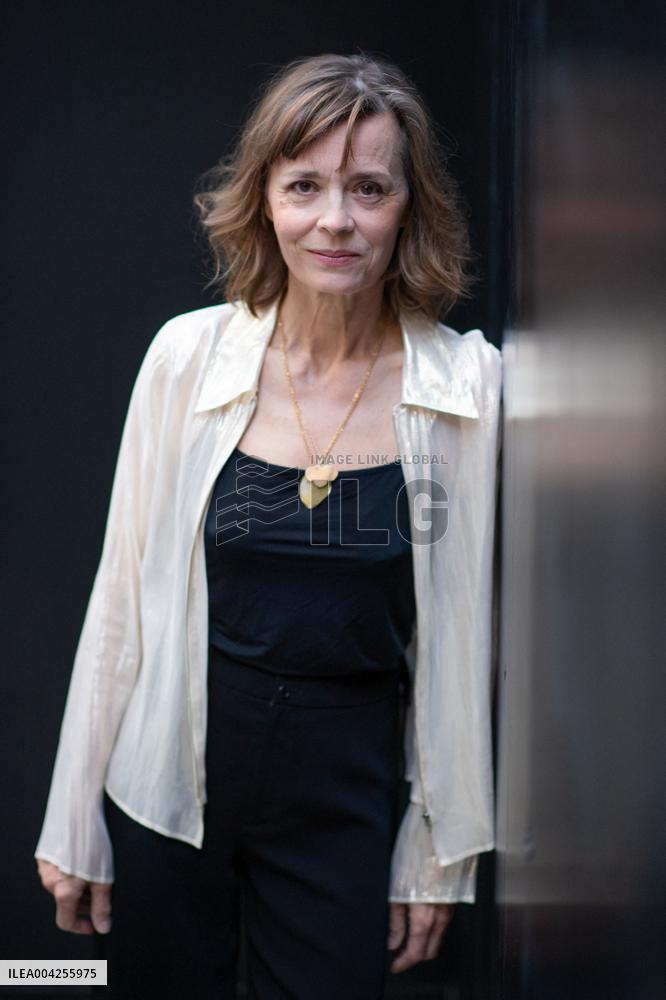 Reims Polar Caroline Proust Portrait Session