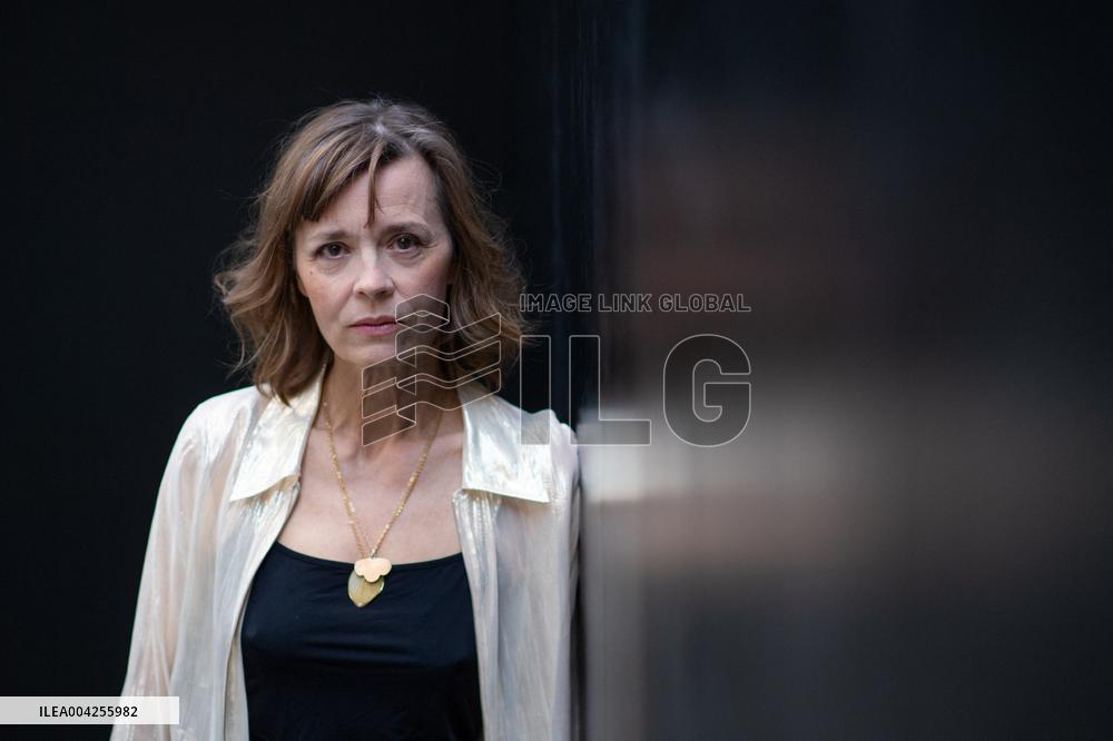 Reims Polar Caroline Proust Portrait Session