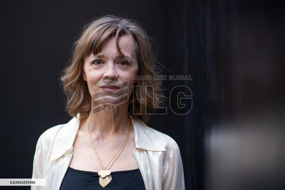 Reims Polar Caroline Proust Portrait Session