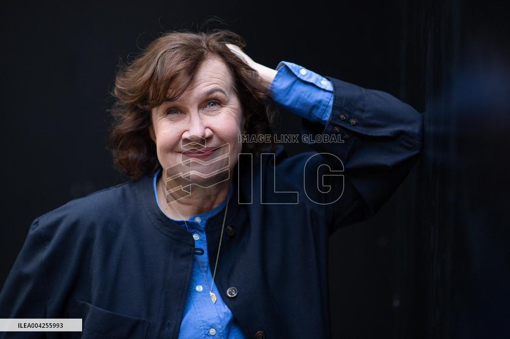 Reims Polar Anne Le Ny Portrait Session