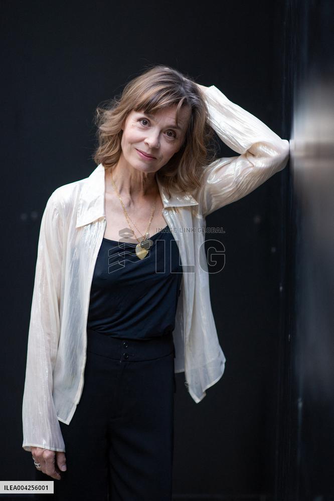 Reims Polar Caroline Proust Portrait Session