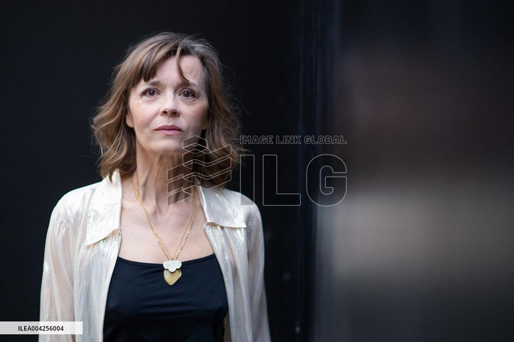 Reims Polar Caroline Proust Portrait Session