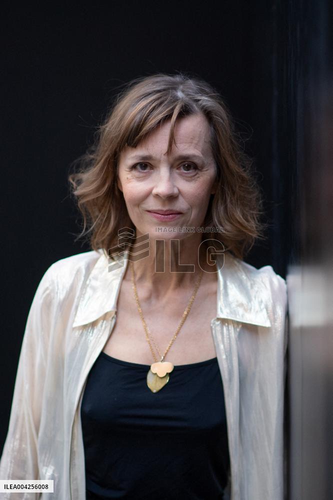 Reims Polar Caroline Proust Portrait Session