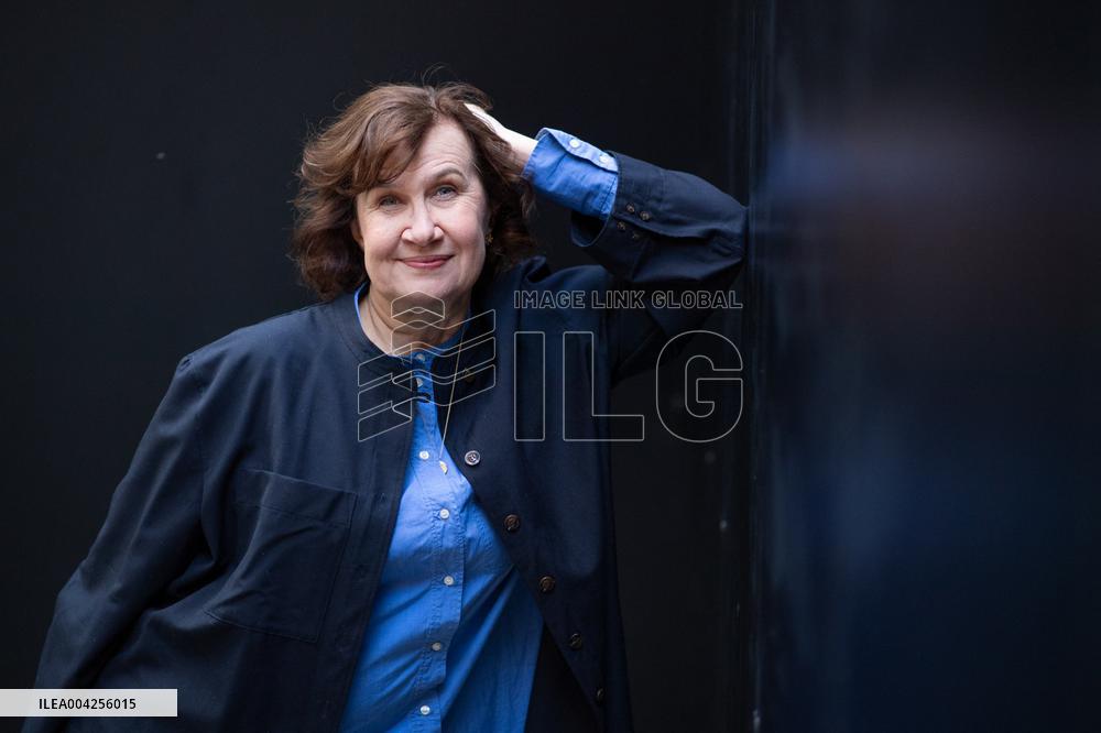 Reims Polar Anne Le Ny Portrait Session