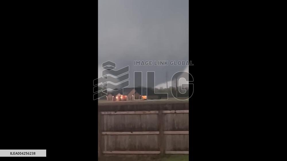 US: Massive Tornado Touches Down in Northeast Arkansas 5