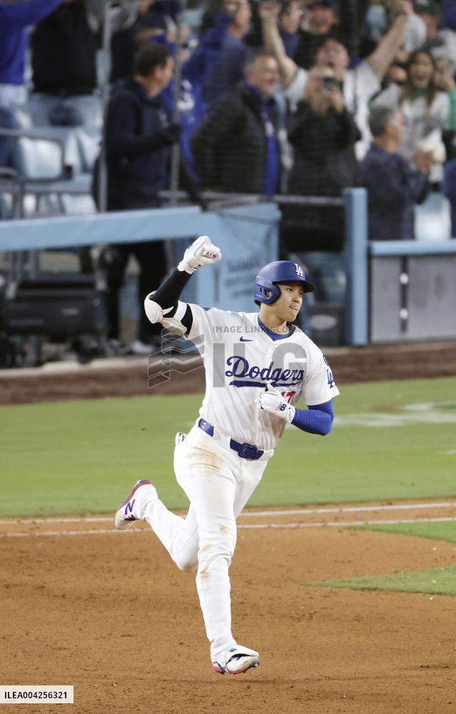 Baseball: Braves vs. Dodgers