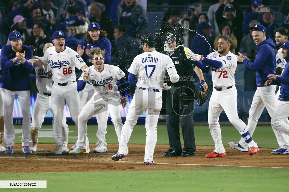 Baseball: Braves vs. Dodgers