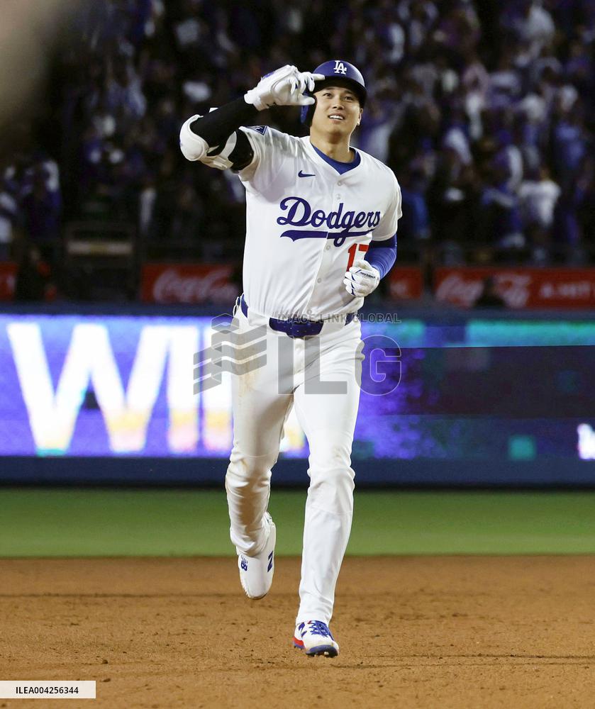 Baseball: Braves vs. Dodgers