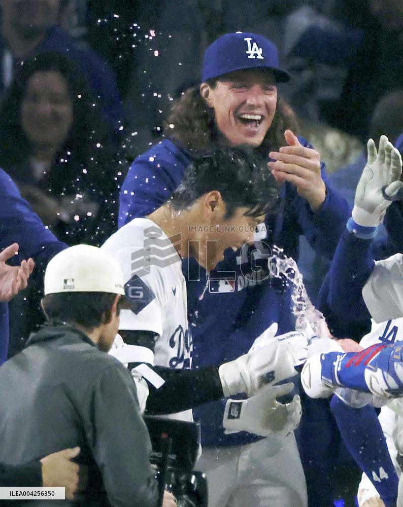 Baseball: Braves vs. Dodgers