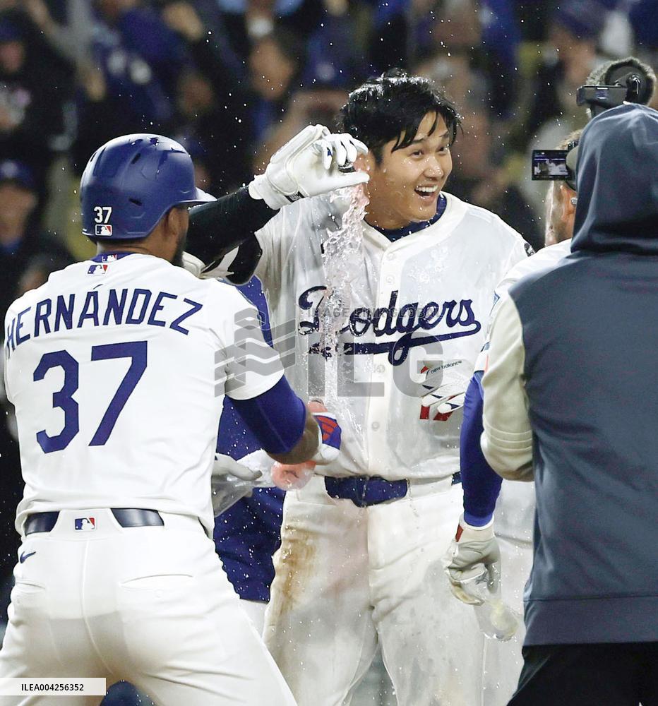 Baseball: Braves vs. Dodgers