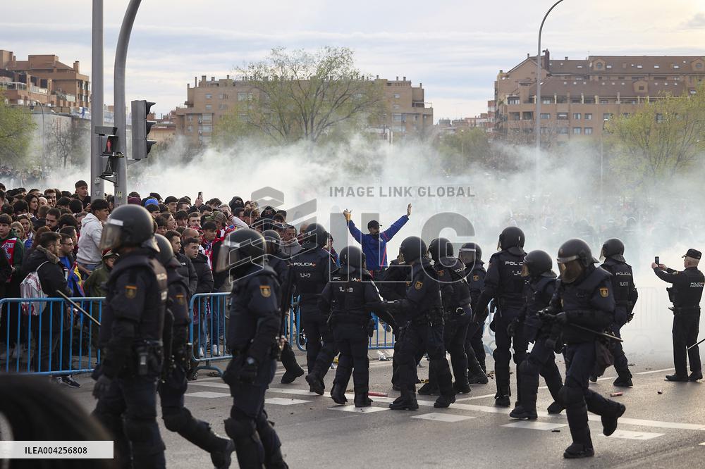 Electric Atmosphere for Atletico v FC Barcelona - Madrid