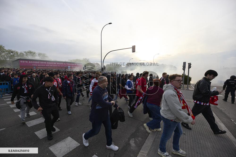 Electric Atmosphere for Atletico v FC Barcelona - Madrid