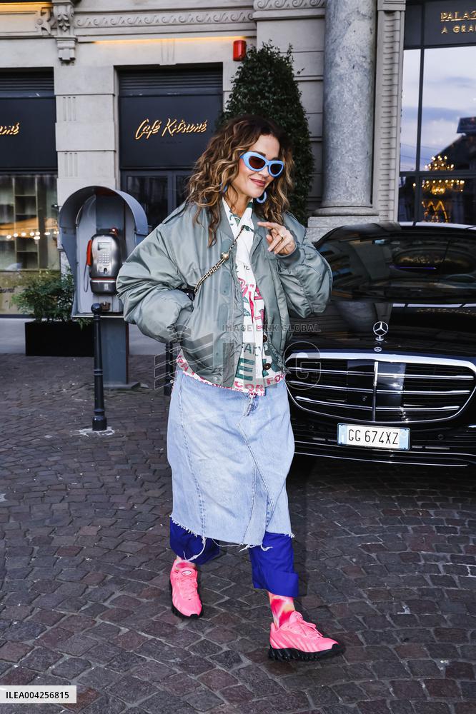 Rita Ora Bold Street Fashion in Sneakers and Sunglasses - Milan