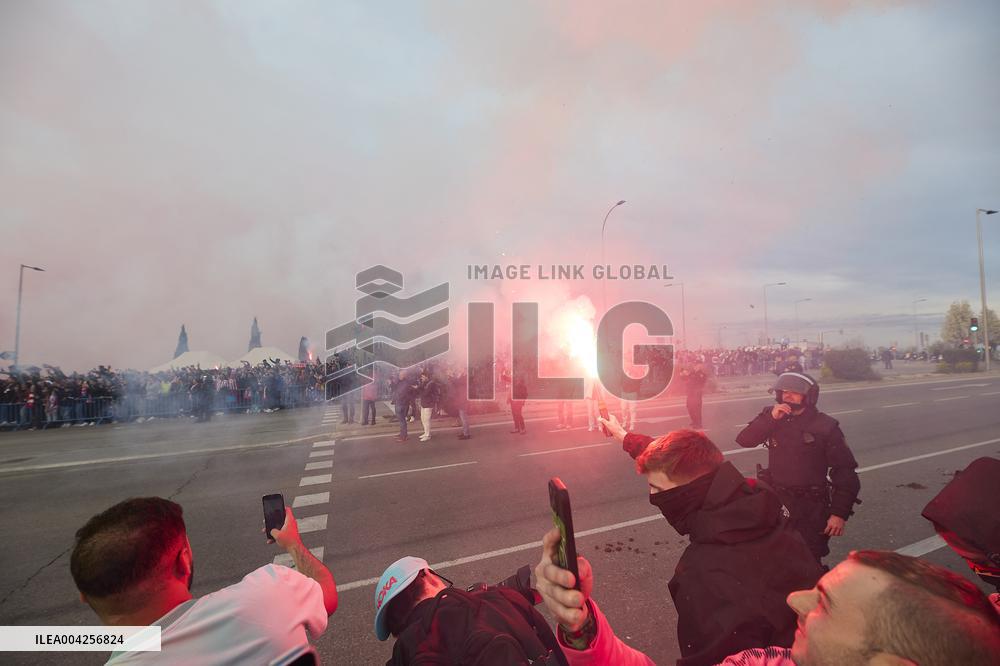 Electric Atmosphere for Atletico v FC Barcelona - Madrid