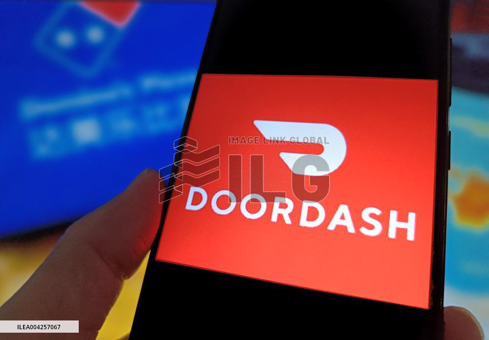 Illustration Domino DoorDash