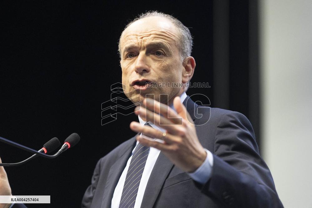 Bruno Retailleau LR Presidential Candidate in Meaux