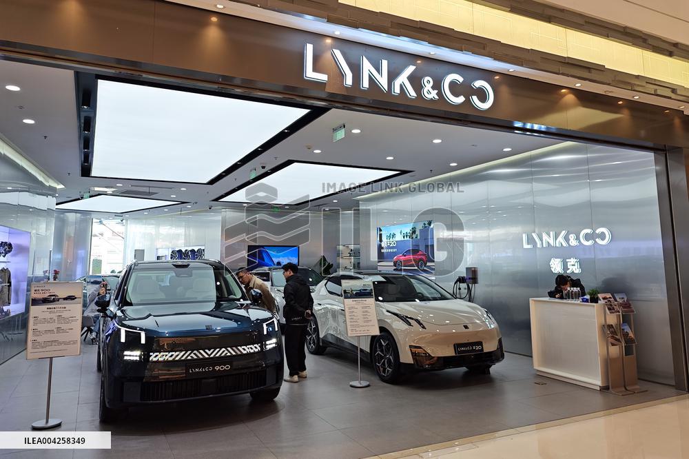 LYNK & CO Store