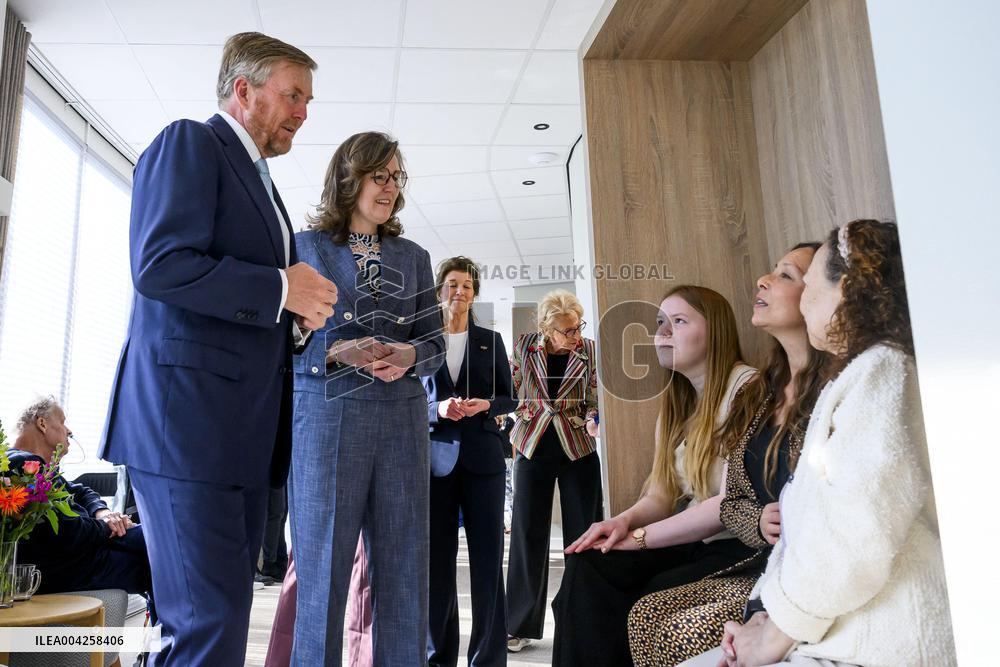 King Willem-Alexander Visits Hospice and Hospital - Netherlands