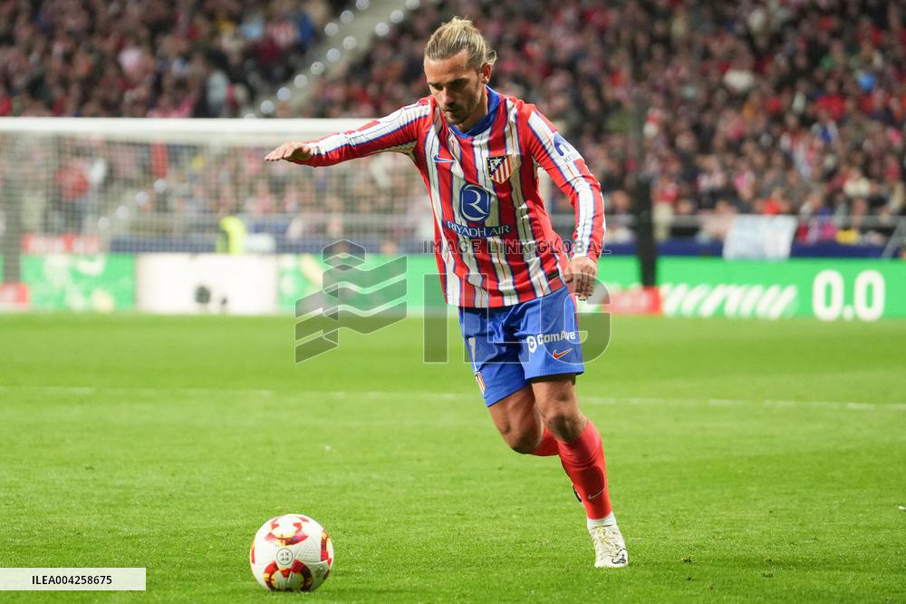 Spanish Cup - 1/2 - Atletico Madrid v Barcelona