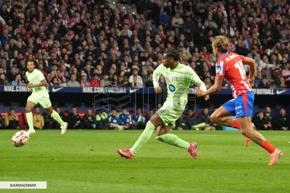 Spanish Cup - 1/2 - Atletico Madrid v Barcelona