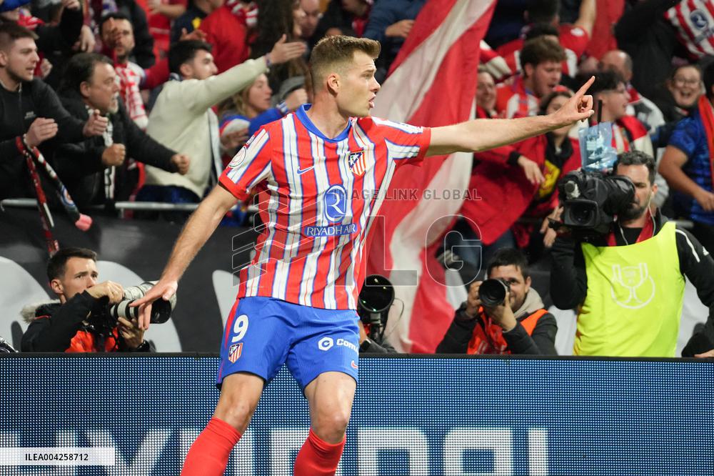 Spanish Cup - 1/2 - Atletico Madrid v Barcelona