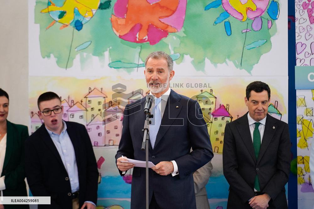 King Felipe VI Visits A Special Education Center - Granada