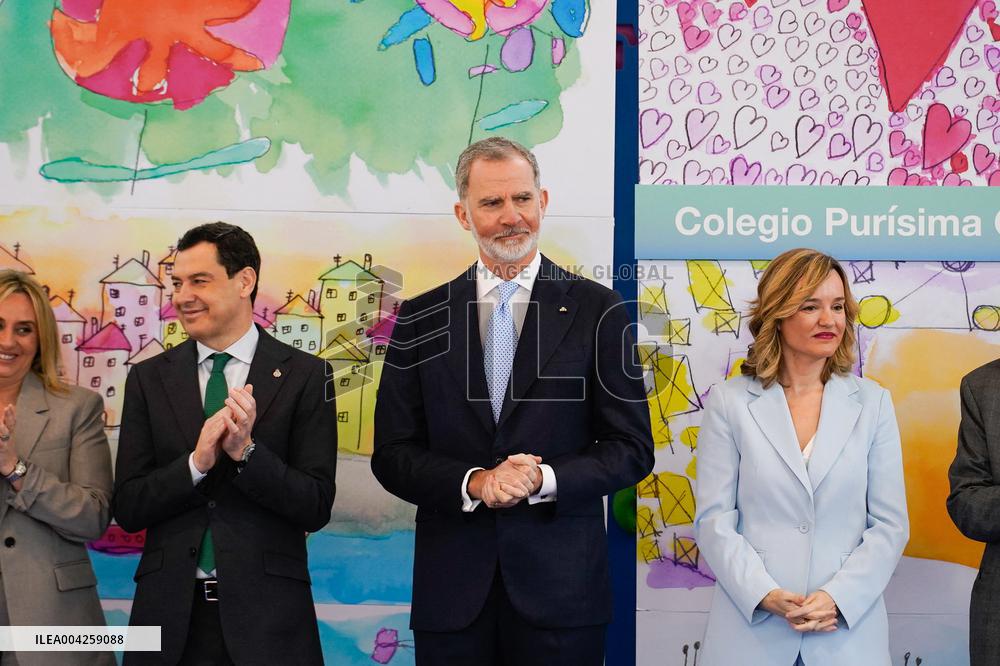 King Felipe VI Visits A Special Education Center - Granada