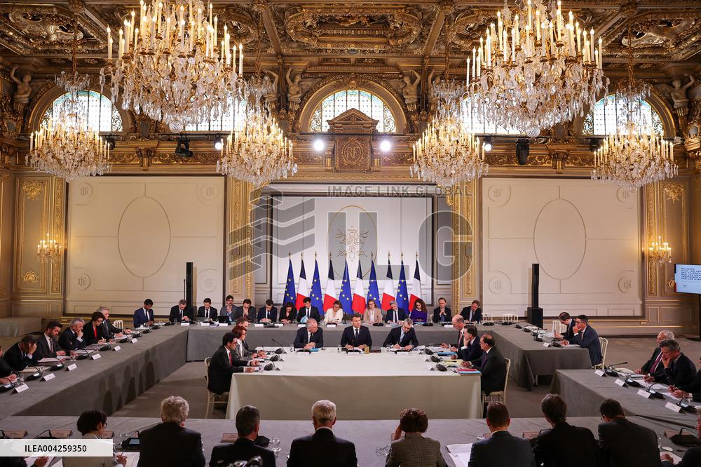 President Meets Representatives Of Industries Affected By The US Tariff Announcement - Paris