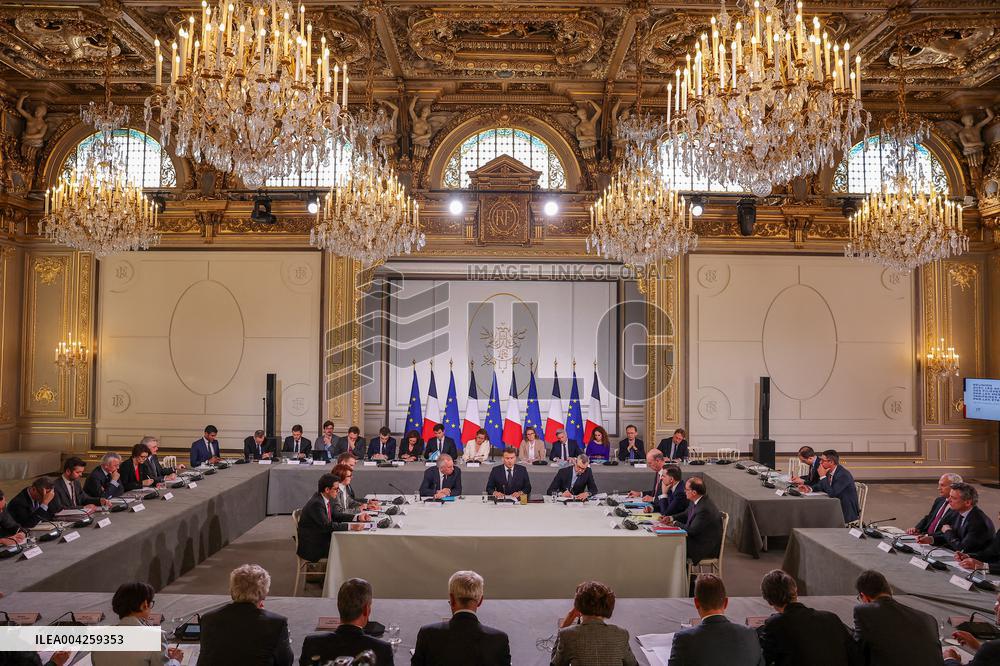 President Meets Representatives Of Industries Affected By The US Tariff Announcement - Paris