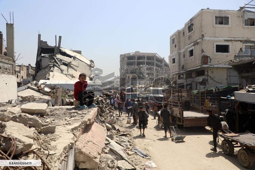 Israel Urges Evacuation of Gaza Neighborhoods Amid Military Operations