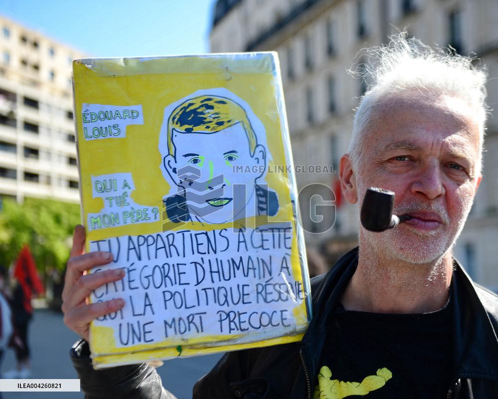 Civil Service Unions Rally in Front of Finance Ministry - Paris