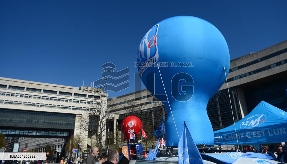 Civil Service Unions Rally in Front of Finance Ministry - Paris