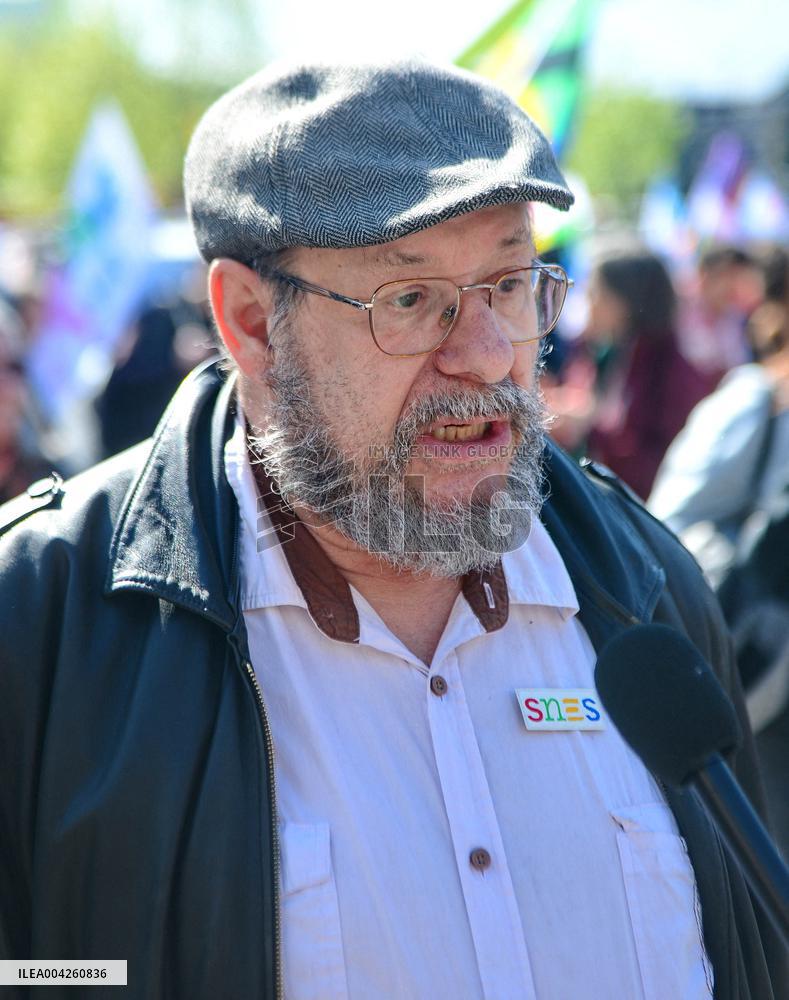Civil Service Unions Rally in Front of Finance Ministry - Paris
