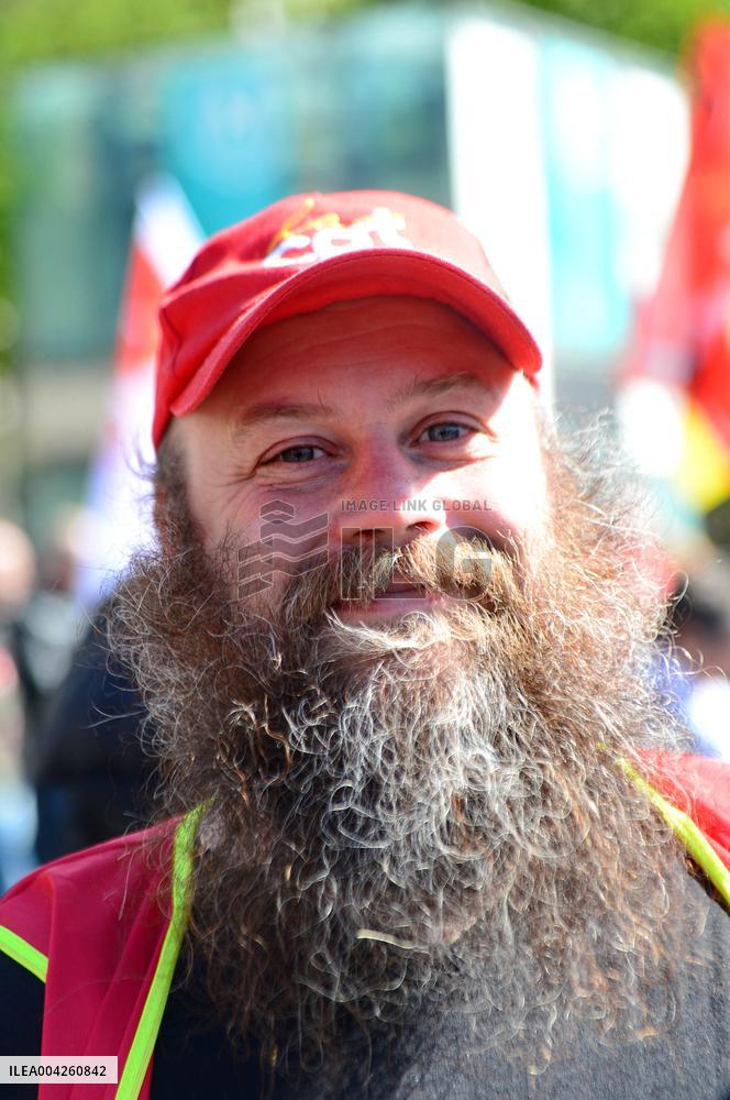 Civil Service Unions Rally in Front of Finance Ministry - Paris