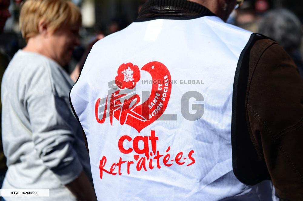 Civil Service Unions Rally in Front of Finance Ministry - Paris