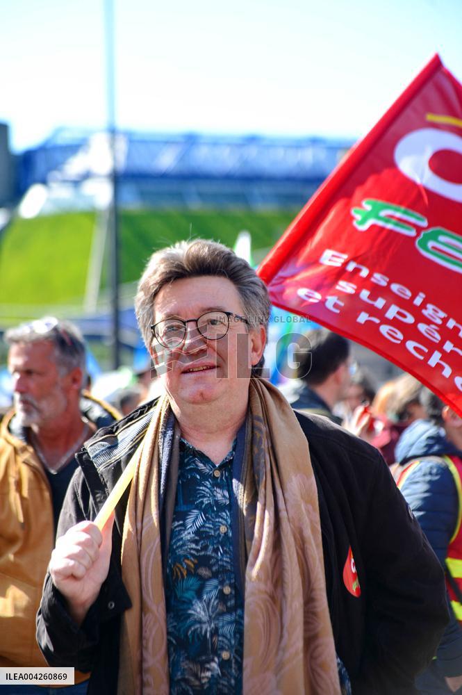 Civil Service Unions Rally in Front of Finance Ministry - Paris
