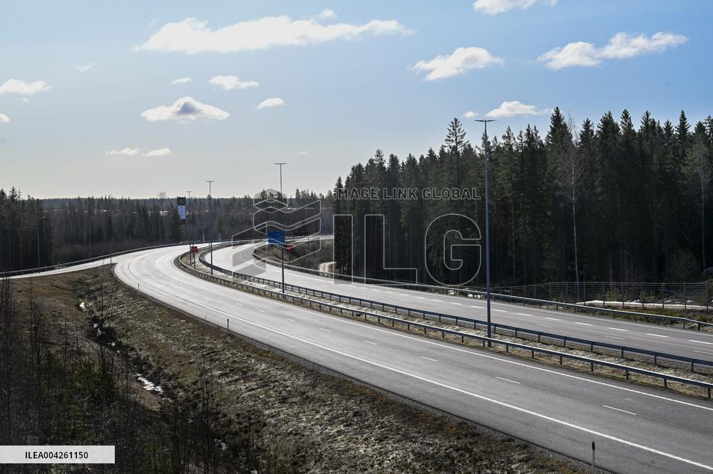 Suljettu Vaalimaan raja-asema